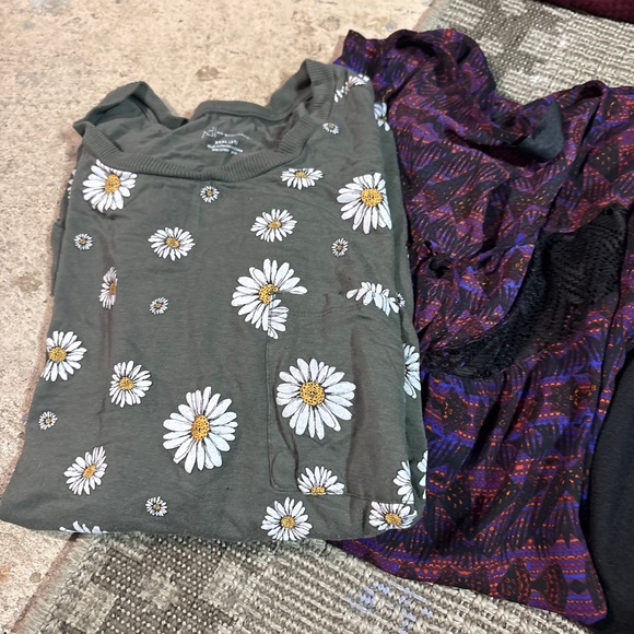 Size 3X bundle - Picture 2 of 4